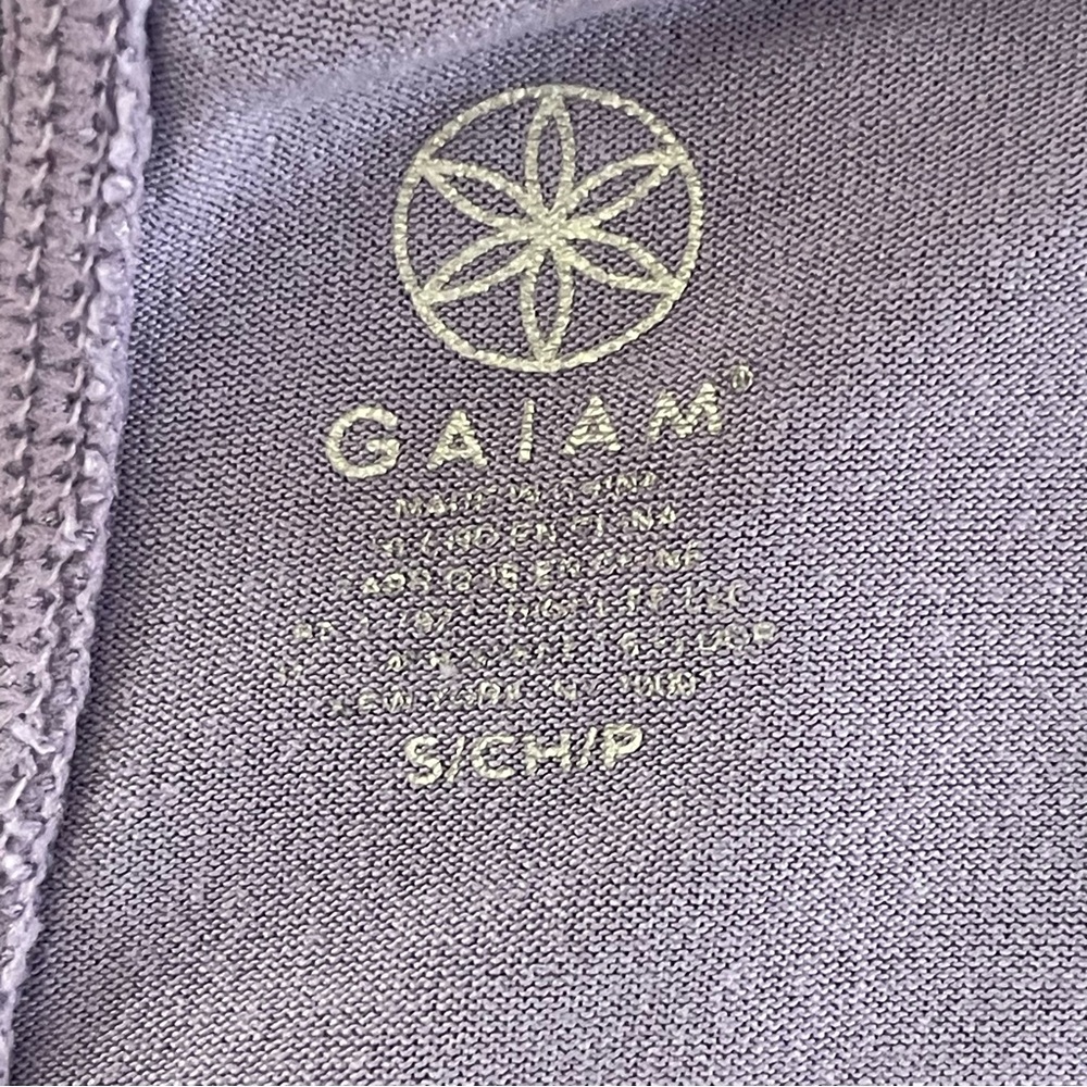 Gaiam T-Shirt - Lavender. Womens: Small. - Picture 3 of 4